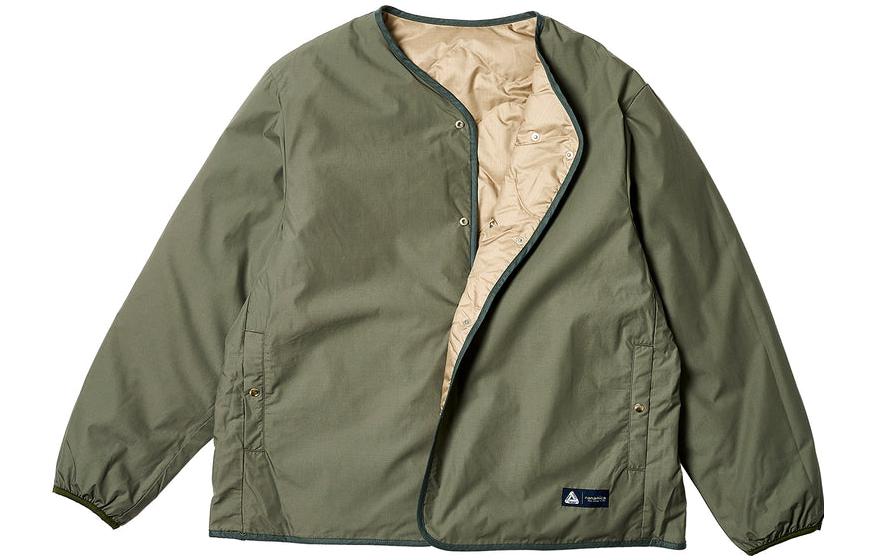 Lookbook Chaqueta Reversible Unisex PALACE x NANAMICA FW23 Dual-Sided Cardigan. SUAF372ESG