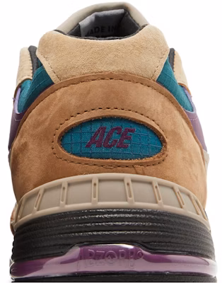 Palace x New Balance 991 'Pelbagai Warna' M991PAL Sizing Palace x New Balance 991 'Pelbagai Warna' M991PAL