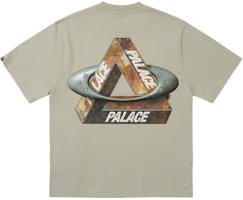 PALACE x Oakley FW24 Brown Logo Graphic Unisex Comfortable Crewneck T-Shirt. P27OKES003 PALACE x Oakley FW24 Brown Logo Graphic Unisex Comfortable Crewneck T-Shirt. P27OKES003