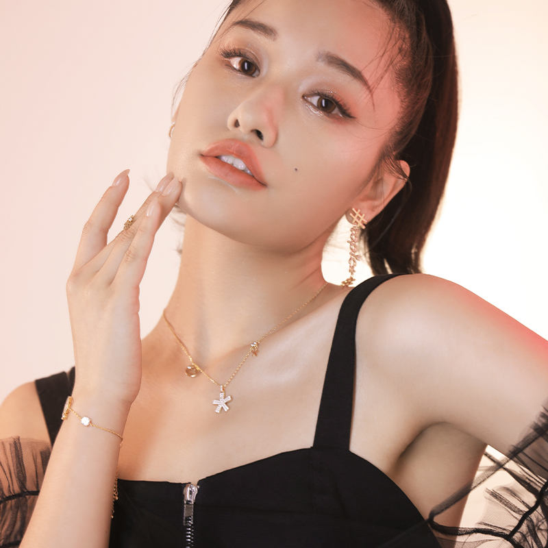 Shop Palace x Reebok Club Workout 灰色 CN2001