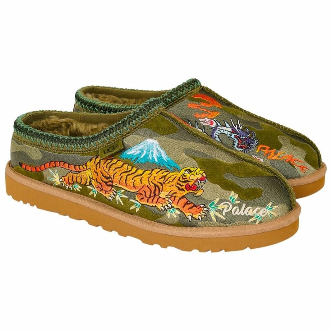 Shop Palace x Tasman Selipar 'Burnt Olive Camo' 1172070-GRNC