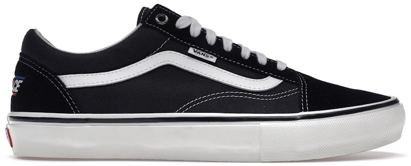 palace-x-vans-old-skool-black-white