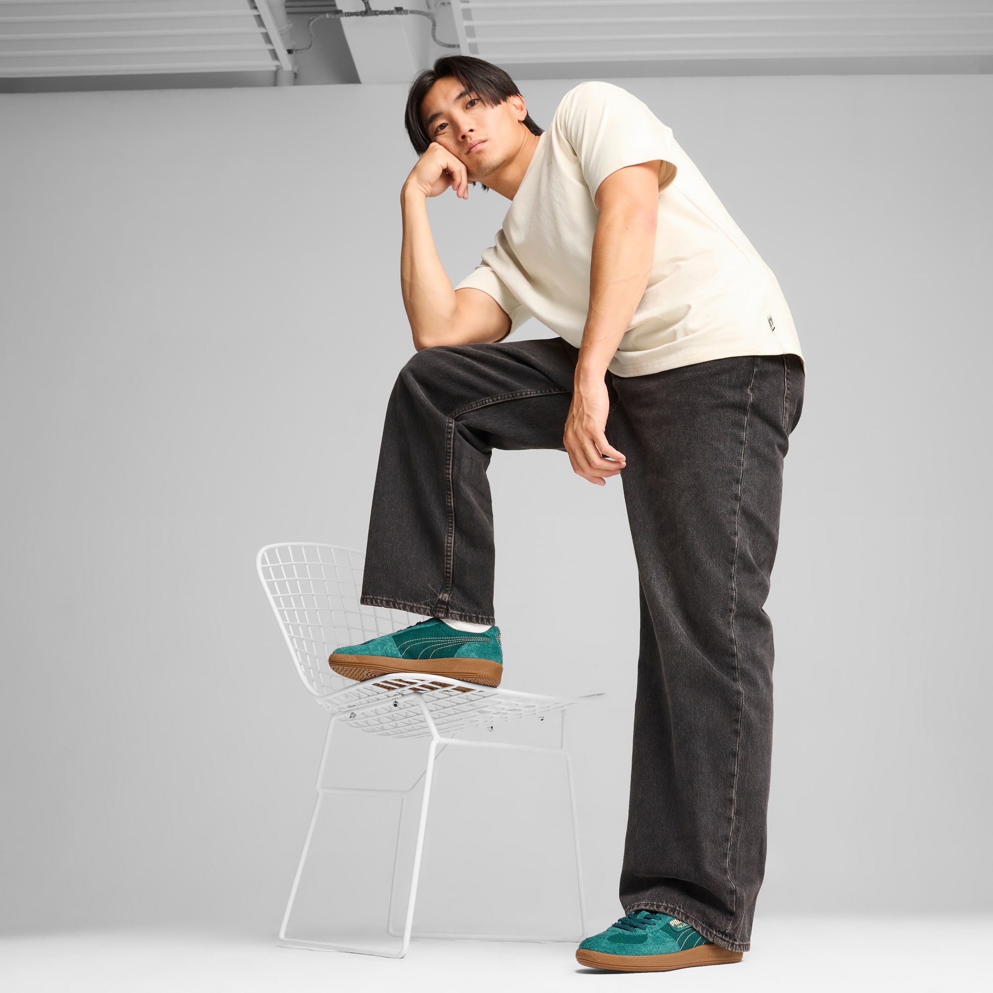 Lookbook パレルモ・テクスチャード・スニーカー 398523-01