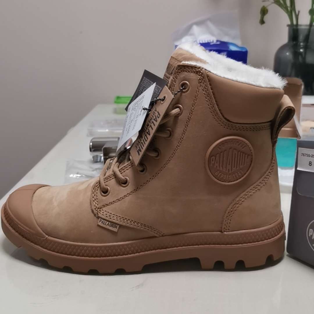 Palladium High-top Martin Boots with Velvet 'Leather Upper Men's'