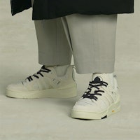 Palladium Rendah 'Oyster Black' 09089-198-M Sizing Palladium Rendah 'Oyster Black' 09089-198-M