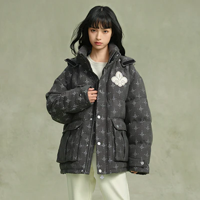 Palladium Monogram印花紫羅蘭羽絨連帽長外套(男女適用)。 108858 4