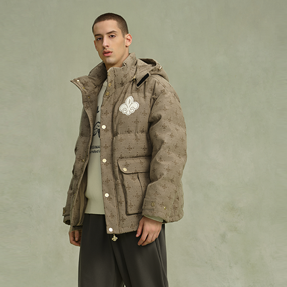 Details for Palladium Monogram印花紫羅蘭羽絨連帽長外套（男女適用）。 108858