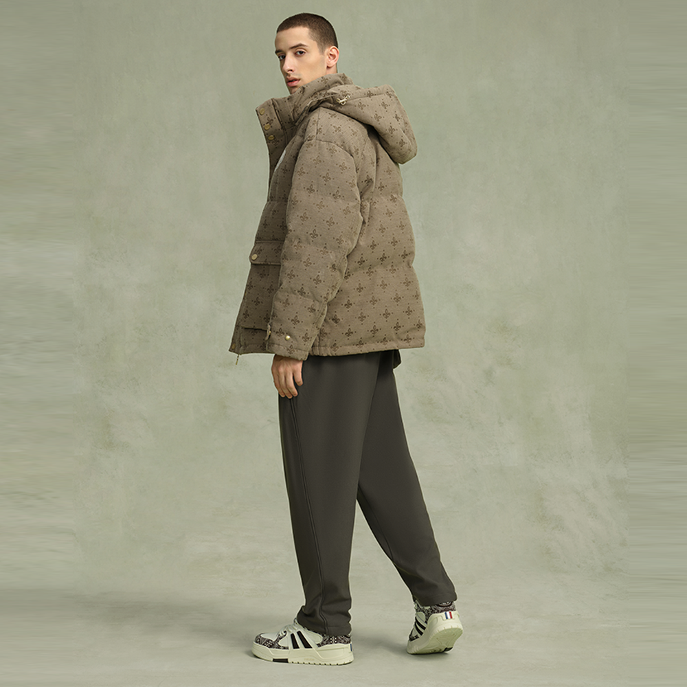 Sizing Palladium Monogram印花紫羅蘭羽絨連帽長外套（男女適用）。 108858