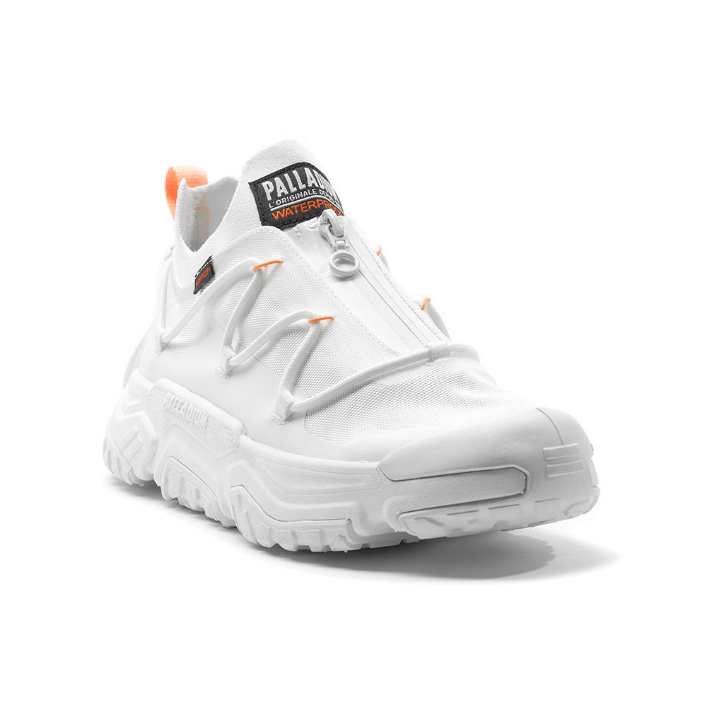 Shop Palladium OFF-GRID LO ZIP WP+ Star White Kasut Kasual Putih 79112116