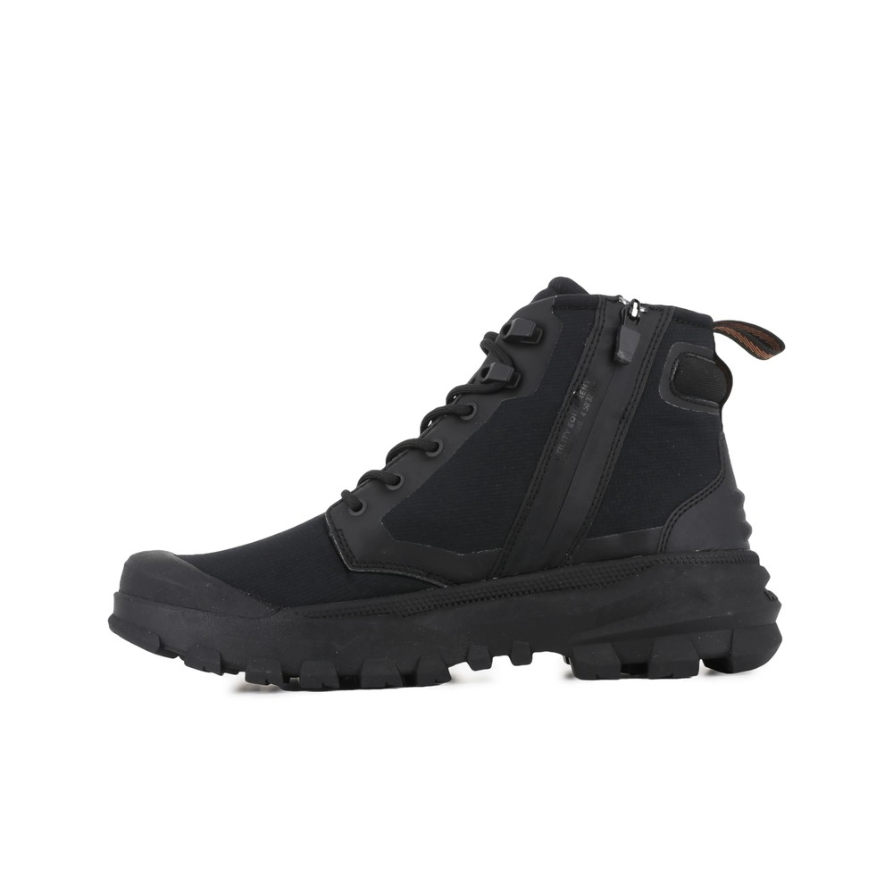 Shop Palladium Pallarider Zip WPA 黑色休闲鞋 79542008