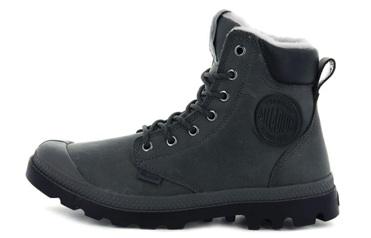 Palladium Pampa 'Smoke Grey'