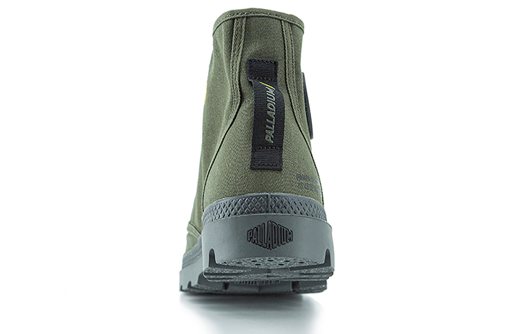 Lookbook Palladium Pampa Hi HTG Supply 'Estilo Simplificado Verde Oliva Oscuro' 77356-325-M
