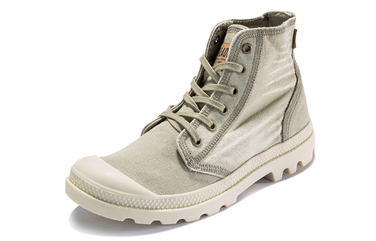 Order Palladium Pampa High 'Lona Gris Claro' 76230-379-M