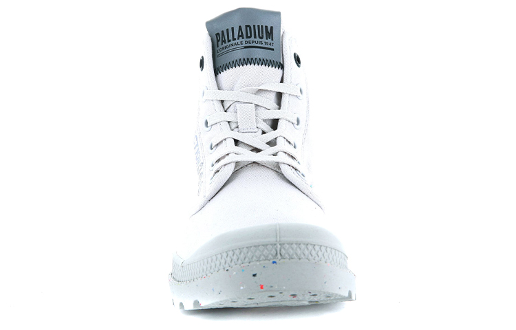 Shop Palladium Pampa 高筒有机'城市白帆布' 77022-129-M