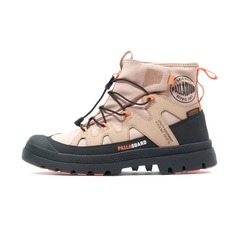 Shop パラディウム PAMPA LITE+ XPLR WP+ ベージュ タン カジュアル シューズ 74383235