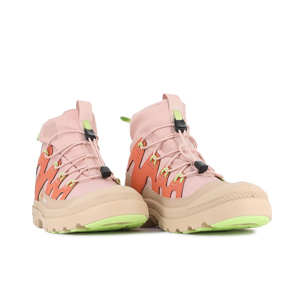 Order Palladium Pampa Lite+ XPLR WP+ Kasut Santai Merah Jambu Nature 74383605