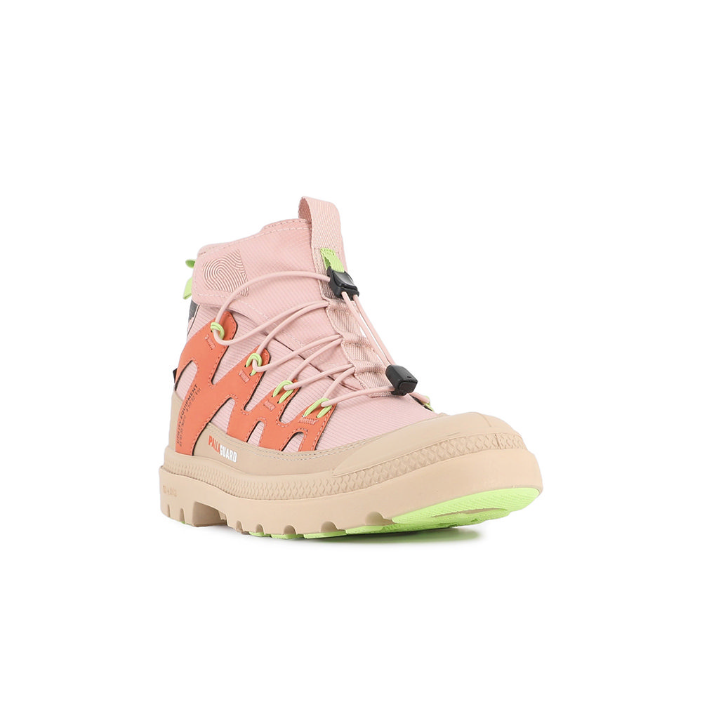 Lookbook Palladium Pampa Lite+ XPLR WP+ Kasut Santai Merah Jambu Nature 74383605