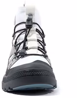 Shop Palladium PAMPA LITE+ XPLR WP+ 星白休閒運動鞋 74383116
