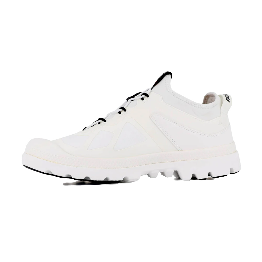 Shop Palladium PAMPA LT+ LO XPLR WP+ But Waterproof Putih Star 74474116