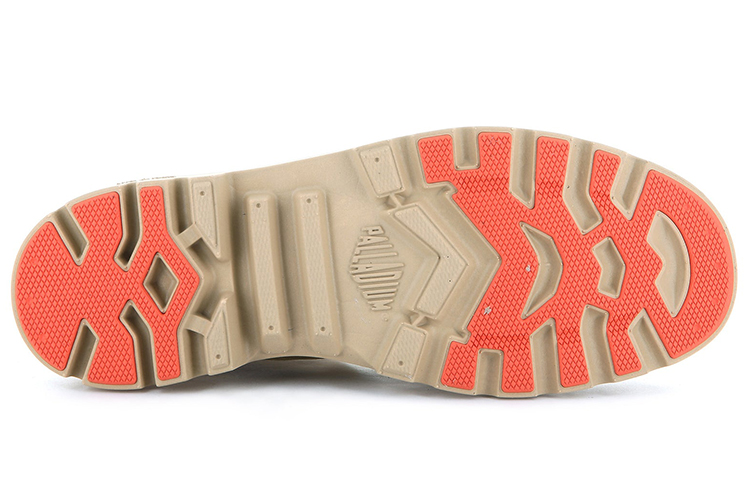 Shop Palladium Pampa Travel Lite High 'Marrón Avena' 77373-274-M