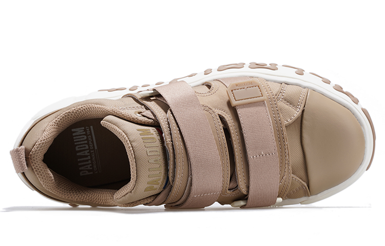 Lookbook Palladium Skate Low 'Retro Masa Depan Coklat dan Putih' 08757-210-M