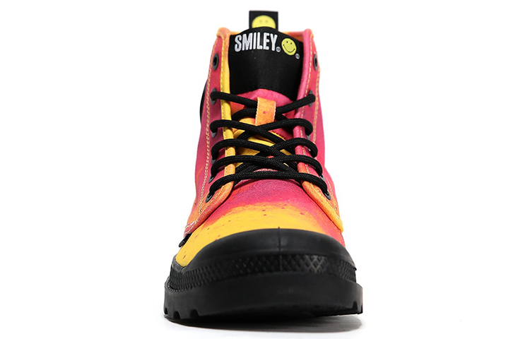 Lookbook 팔라디움 스마일리 x 팜파 하이 '핑크' 77788-735-M