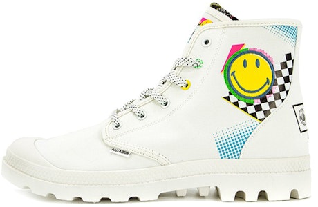 Palladium Smiley x Pampa High 'Star White' Putih Tinggi 77363-116-M Buy Palladium Smiley x Pampa High 'Star White' Putih Tinggi 77363-116-M