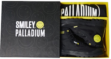 Palladium x Smiley Kasut Kanvas Edisi Terhad Tinggi ''Black Smile''. 77892-008-M Order Palladium x Smiley Kasut Kanvas Edisi Terhad Tinggi ''Black Smile''. 77892-008-M