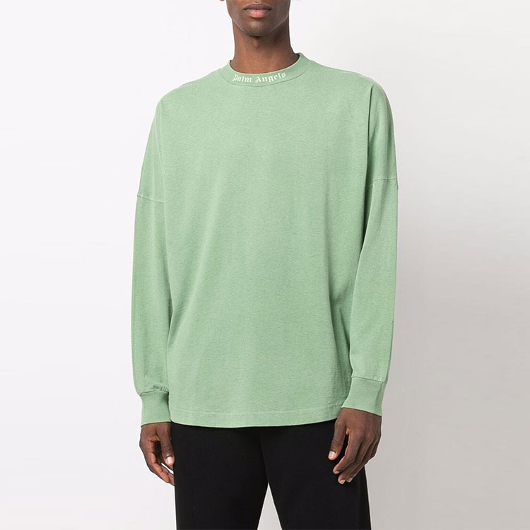 Shop Camiseta Manga Larga Verde PALM ANGELS FW21 con Logo Trasero. PMAB001F21JER0045757