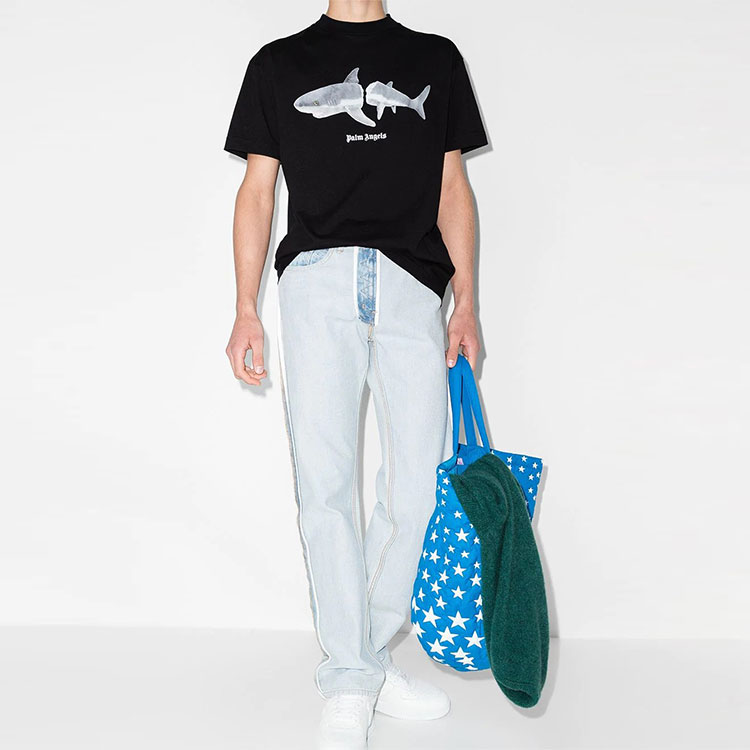 Lookbook Camiseta Negra para Hombre Palm Angels Logo Tiburón Crewneck PMAA001S22JER0111001