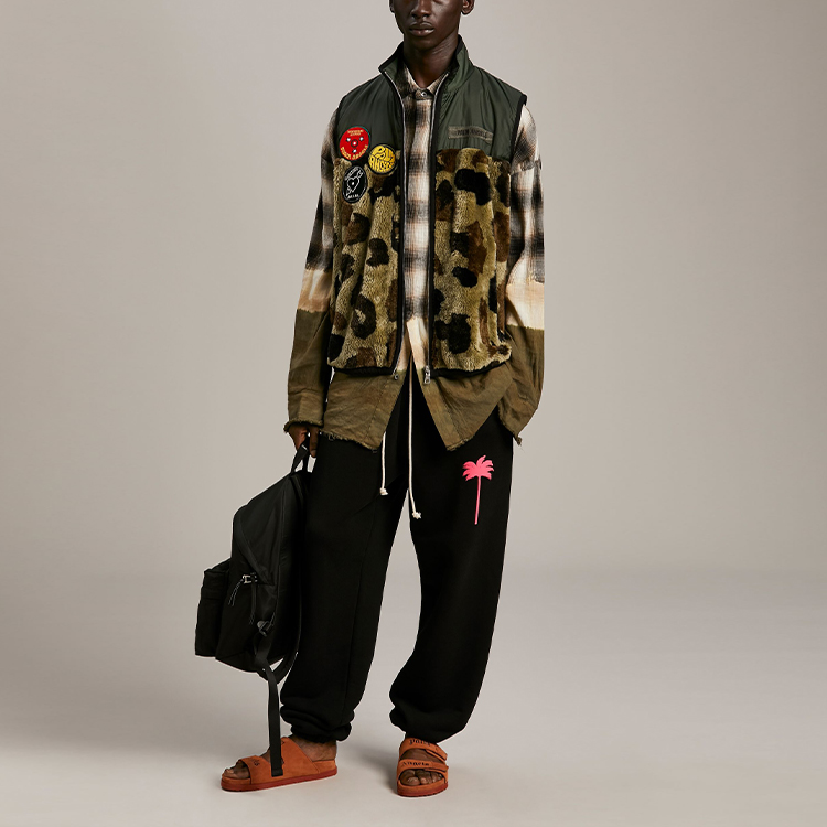 Cheap PALM ANGELS SS21迷彩无袖羊羔绒马甲军绿色​​。 PMEA160S21FAB0015610