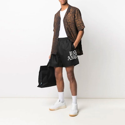 PALM ANGELS SS21 标志松紧印花短裤 黑色 PMCB005R21FAB0021001 Lookbook PALM ANGELS SS21 标志松紧印花短裤 黑色 PMCB005R21FAB0021001