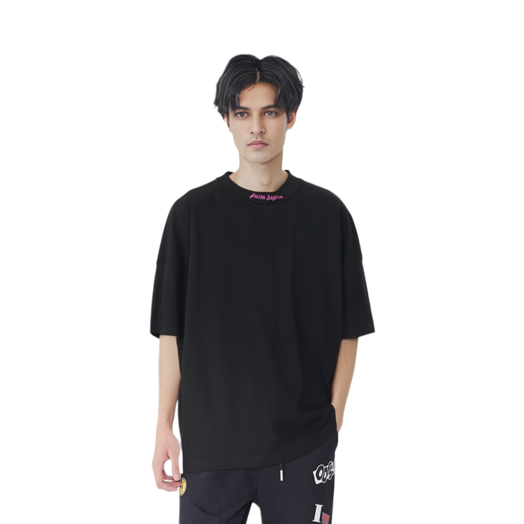 Sizing Camiseta Negra Suelta con Letras PALM ANGELS SS22. PMAA002C99JER0031032