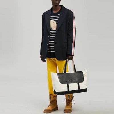 パームエンジェルス SS22 ネイビー テディベア ストライプ 刺繍 スウェットシャツ. PMBA064S22FLE0014660 Lookbook パームエンジェルス SS22 ネイビー テディベア ストライプ 刺繍 スウェットシャツ. PMBA064S22FLE0014660