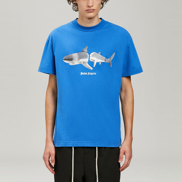 Shop Palm Angels SS22 鲨鱼印花蓝色短袖T恤 PMAA001S22JER0114501
