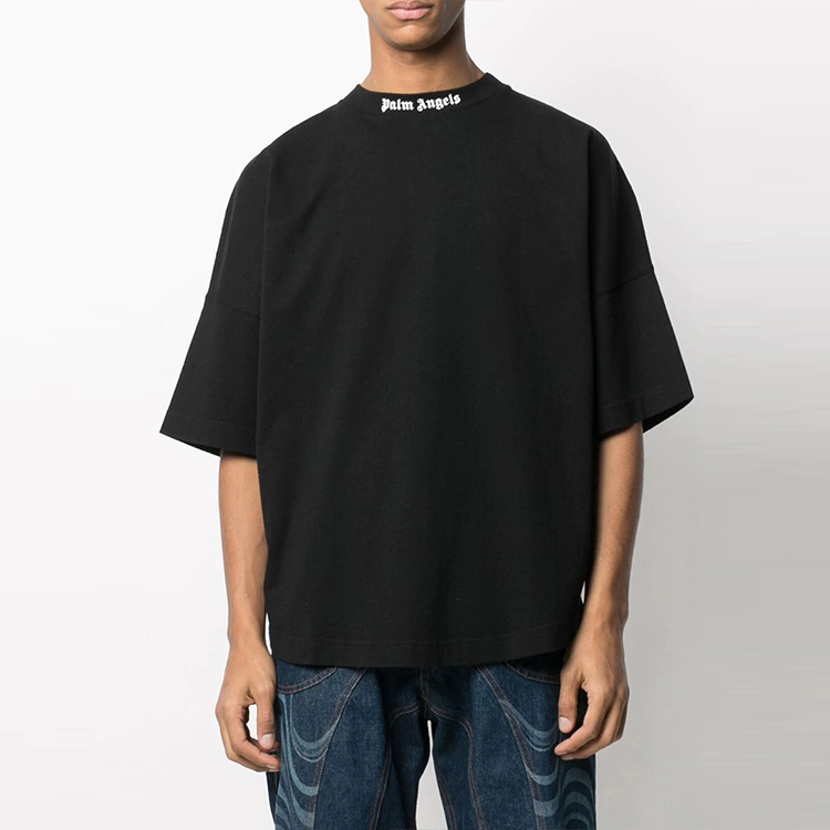 Lookbook Camiseta Palm Angels SS23 Negra Letra Casual de Manga Corta. PMAA002C99JER0011001