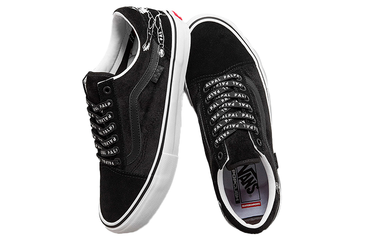Shop 반스 PALPAL 스케이트 x 유니섹스 올드 스쿨 스니커즈 '블랙' VN0A5FCBA94 VN0A5FCBA94