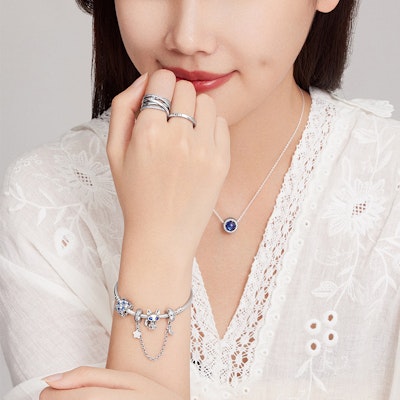 潘多拉闪耀星浣熊925银手链套装 - 银色 TZ0039 Lookbook 潘多拉闪耀星浣熊925银手链套装 - 银色 TZ0039