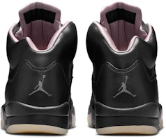 Paris Saint-Germain x Air Jordan Air 5 Retro 'Hitam Gelap' HQ3004-001 Shop Paris Saint-Germain x Air Jordan Air 5 Retro 'Hitam Gelap' HQ3004-001