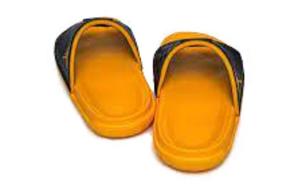 Paris Saint-Germain x Air Jordan Play Slide 'Fourth Kit'