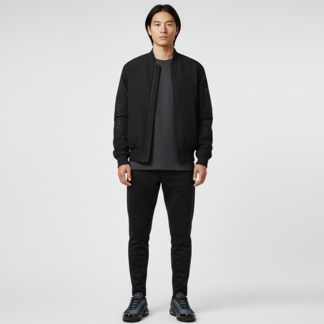 Lookbook 巴黎聖日耳曼 x Nike Air Max Plus「黑色粒子灰」 IB2253-001