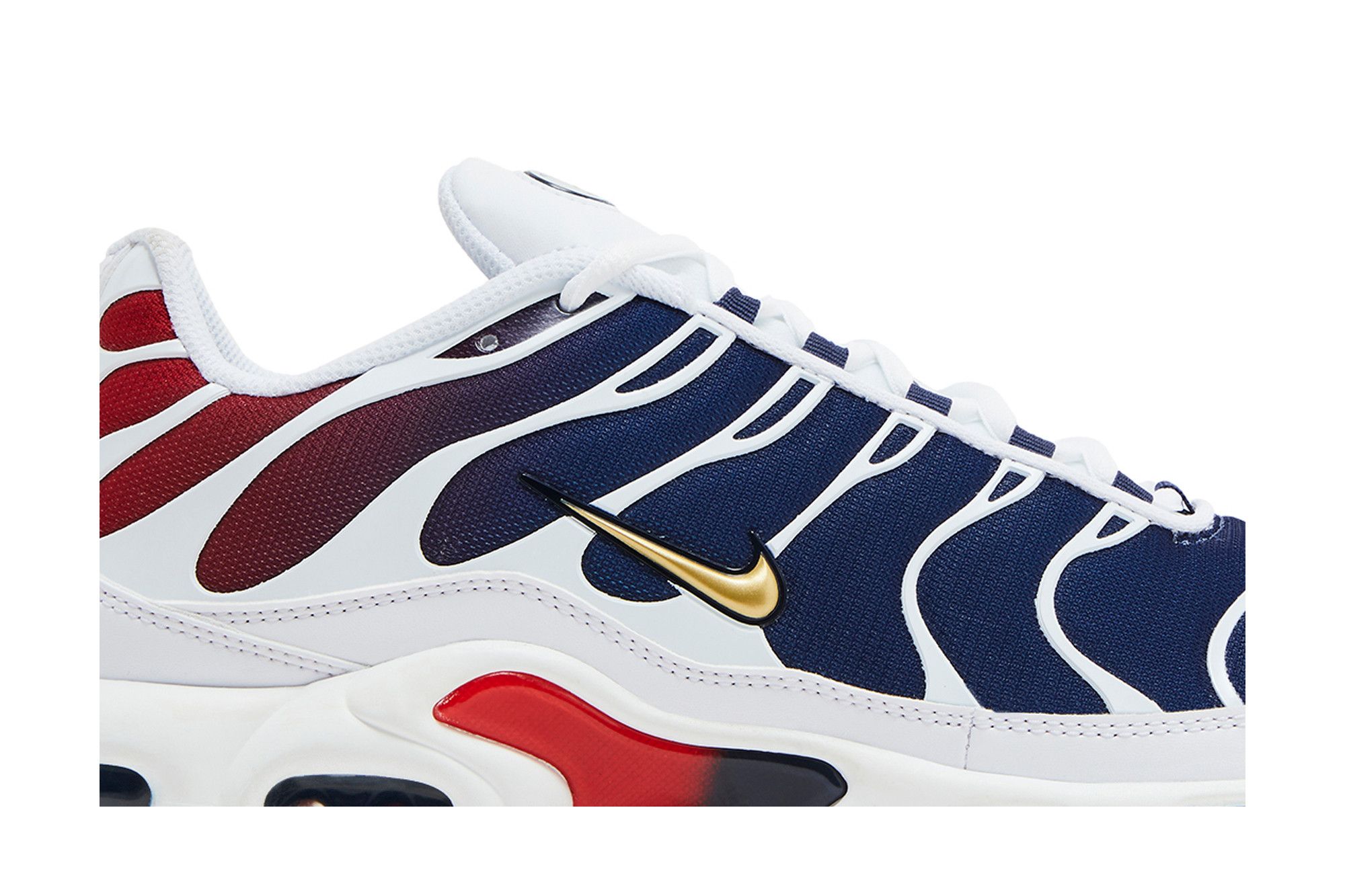 Lookbook Paris Saint-Germain x Nike Air Max Plus 'Home Kit' FZ4776-100