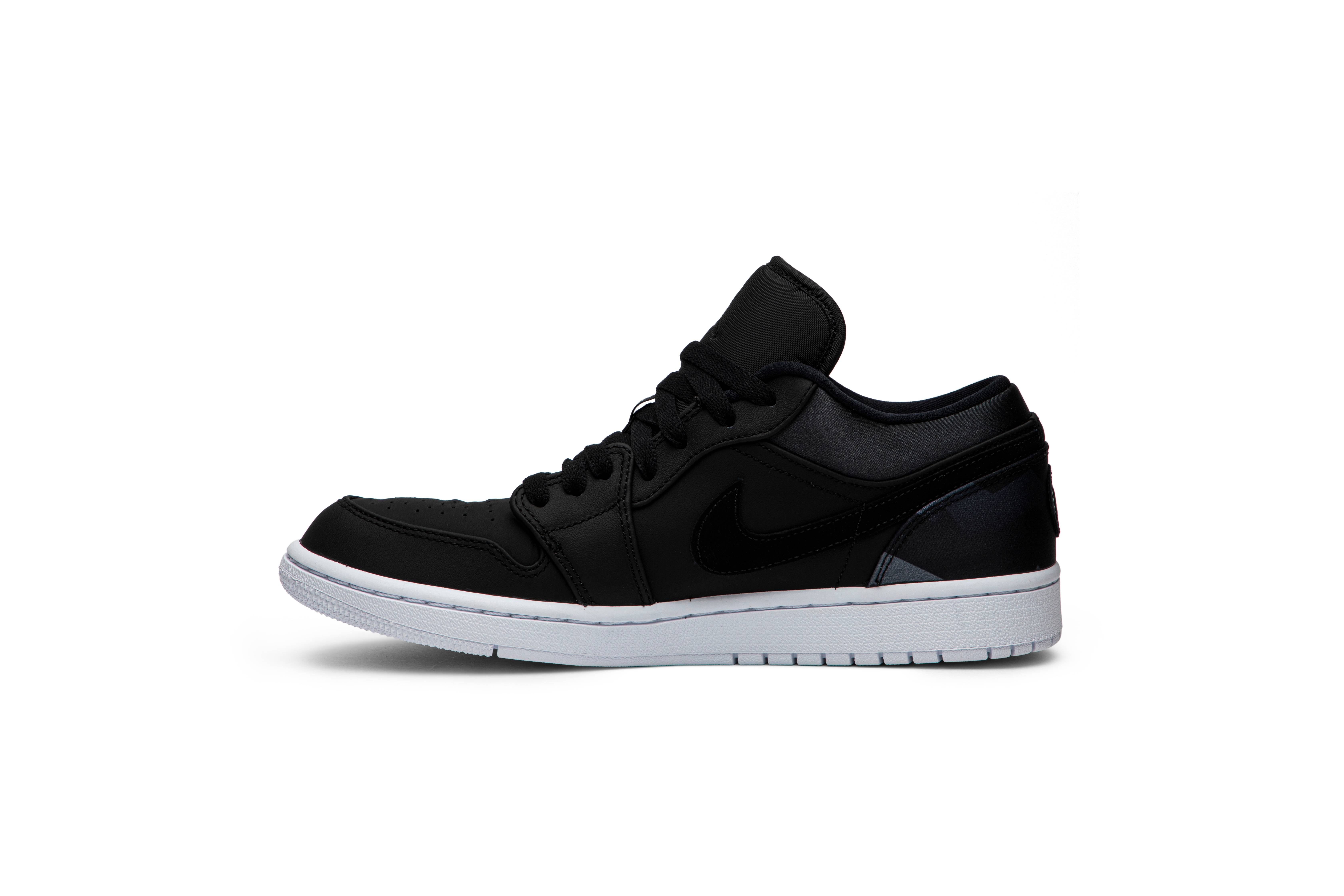 Lookbook 巴黎聖日耳曼 x Air Jordan 1 Low 'PSG' CK0687-001