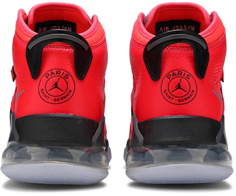 Paris Saint-Germain x Air Jordan Mars 270 'Infrared' CN2218-600 Details for Paris Saint-Germain x Air Jordan Mars 270 'Infrared' CN2218-600