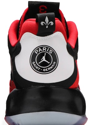 Paris Saint-Germain x Nike Air Max 200 QS 'Hitam Merah' CV8452-001 Sizing Paris Saint-Germain x Nike Air Max 200 QS 'Hitam Merah' CV8452-001