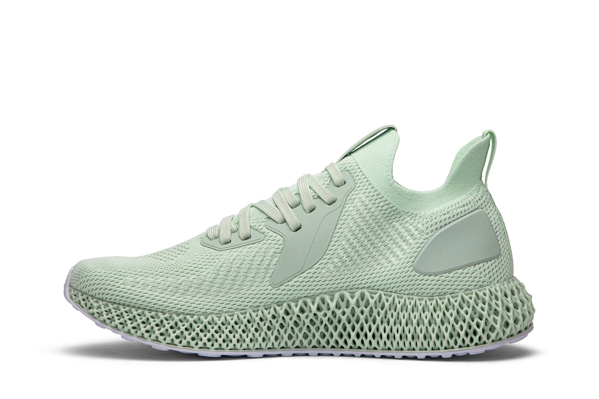 Lookbook パーレイ×アディダス アルファエッジ4D エアログリーン EE5199