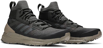 Cheap adidas Terrex Free Hiker Parley Mk 黑轉化為適合台灣市場的產品名稱會是:adidas Terrex Free Hiker Parley Mk 黑色行山鞋