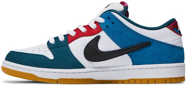 Parra x Nike Dunk Low SB 'Teman & Keluarga' DH7695-100 Lookbook Parra x Nike Dunk Low SB 'Teman & Keluarga' DH7695-100