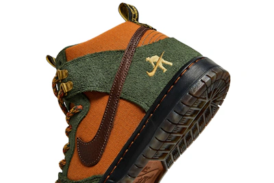PASS~PORT x Nike SB Dunk High 'Work Boot'