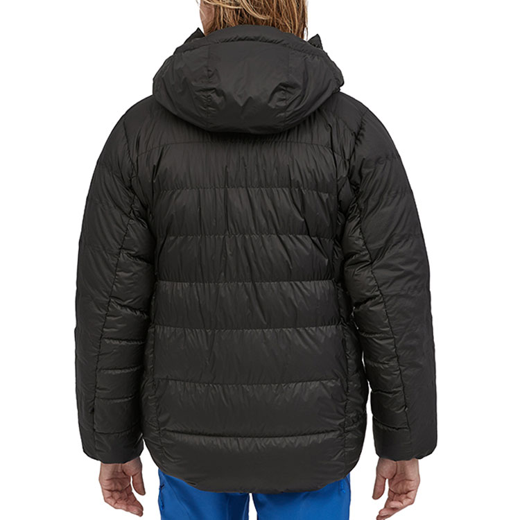 Patagonia  Logo Printed Down Jacket for Urban Outdoor Adventure. 84846 圖 4